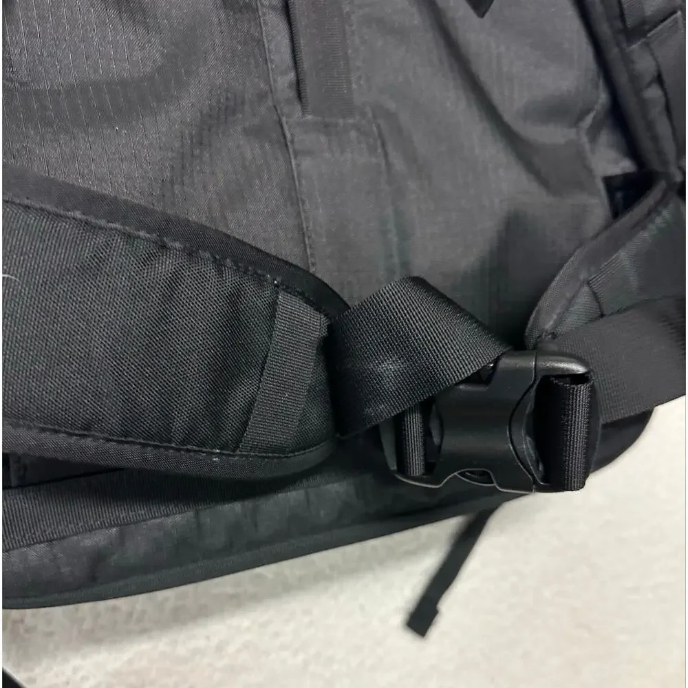 Patagonia Black Hole MLC 45L Convertible Backpack Carry On Travel Duffel Black